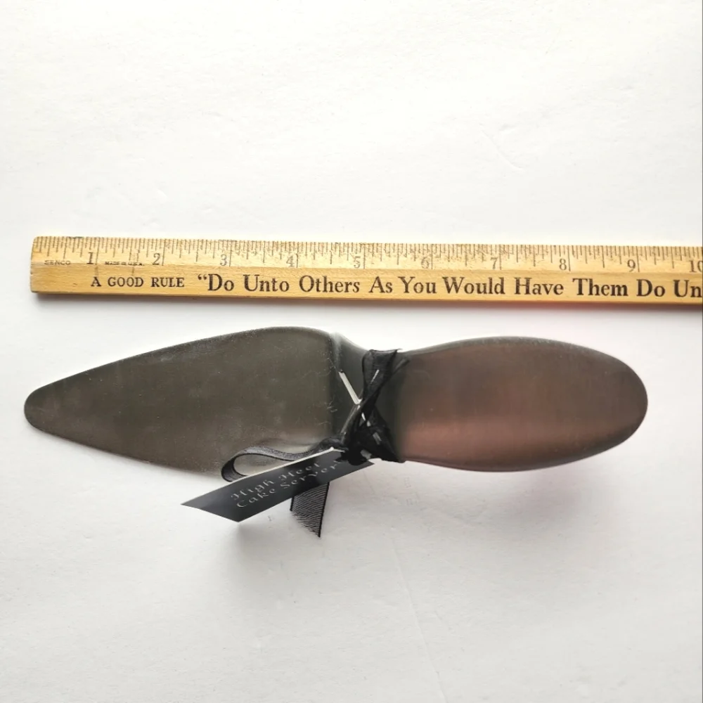 Shoe Cake Server